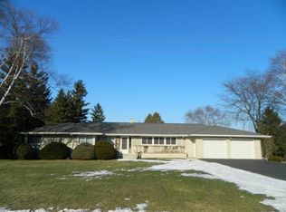 W2380 Playbird Rd, Sheboygan, WI 53083