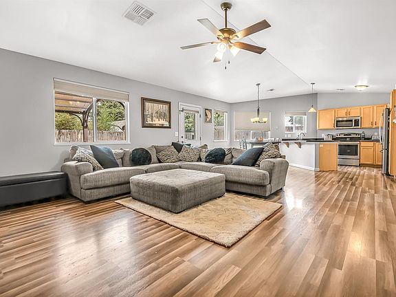 3rd image of 466 Tanner St