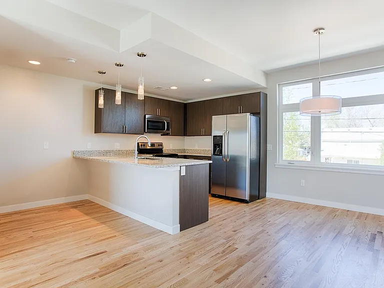 Kitchen/dining