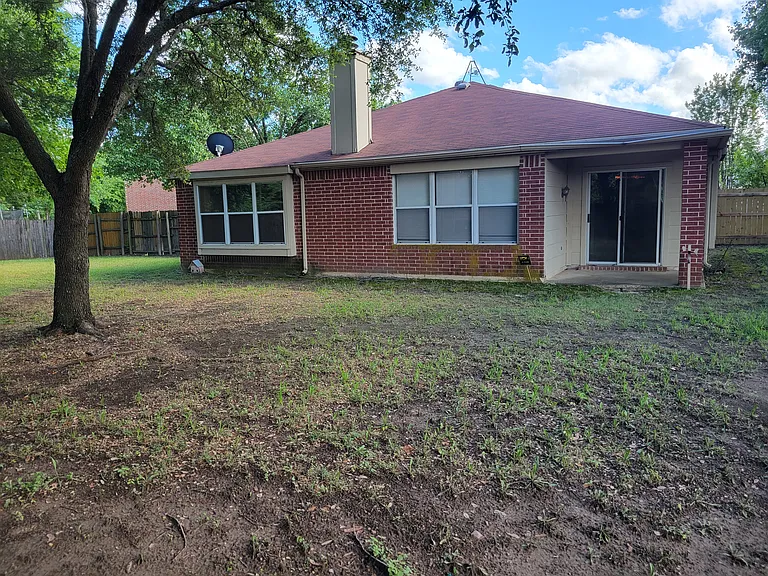 223 Baylor Dr — Photo 18