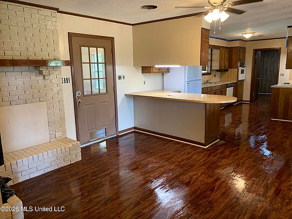 4th image of 7 Bethel Rd