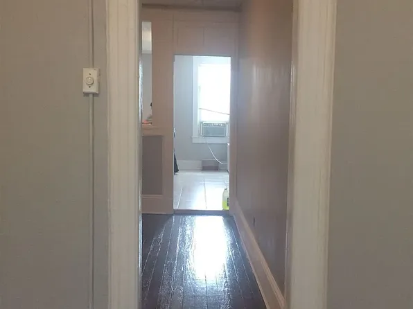 527 Jackson Street image 6 of 8