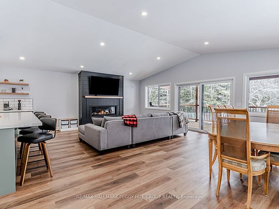 3rd image of 780 Marshall Rd