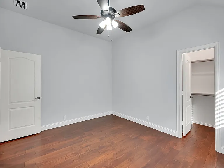 2616 Tinsley Dr — Photo 5