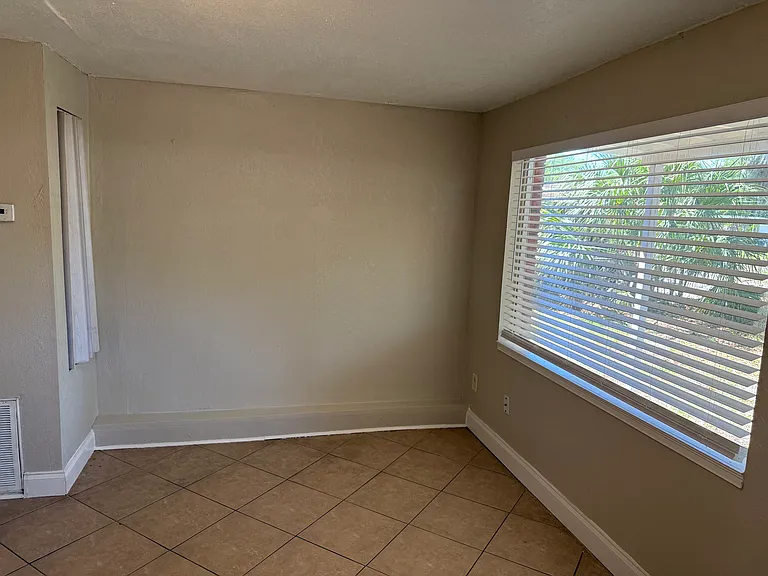 357 Parkway St — Photo 8