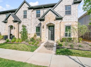 4545 English Maple Dr, Arlington, TX 76005