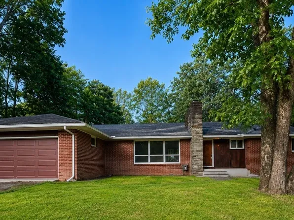 2898 Downing St, Big Flats, NY 14814