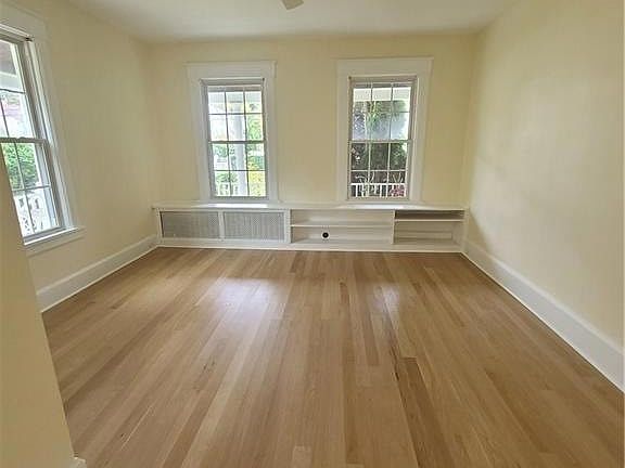 3rd image of 71 Longview Ave #1