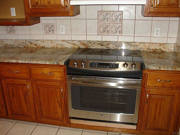 4th image of 848 Sterling Way