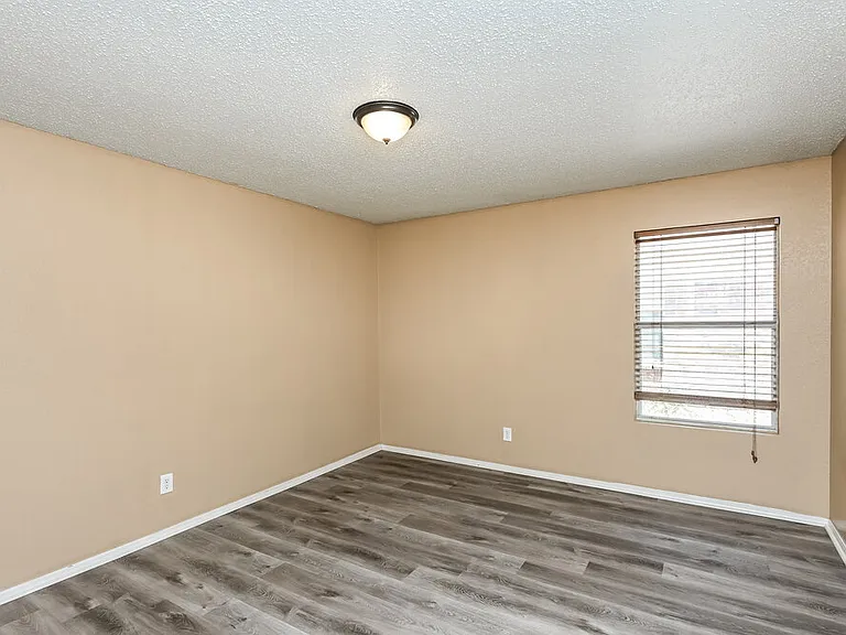 5213 Bedfordshire Dr — Photo 14