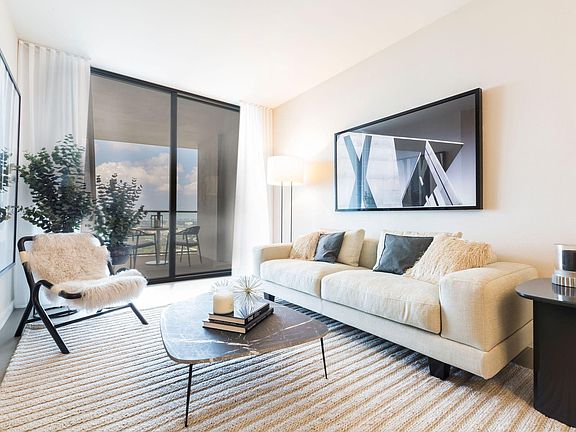 2nd image of 1600 NE 1st Ave #2834