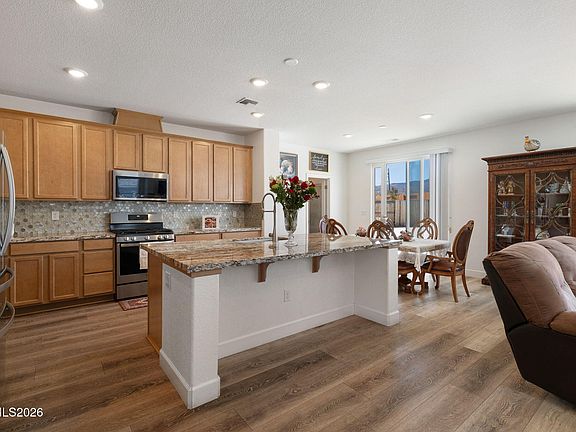 5th image of 9319 Bay Ct