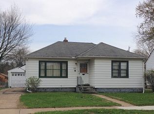 3122 Montrose Ave, Rockford, IL 61101