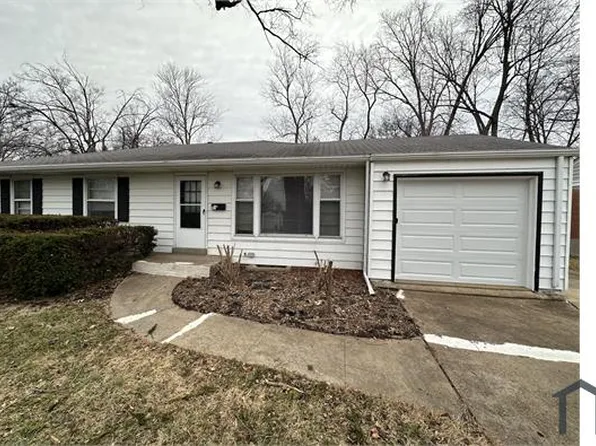 927 Drummond Dr, Saint Louis, MO 63135