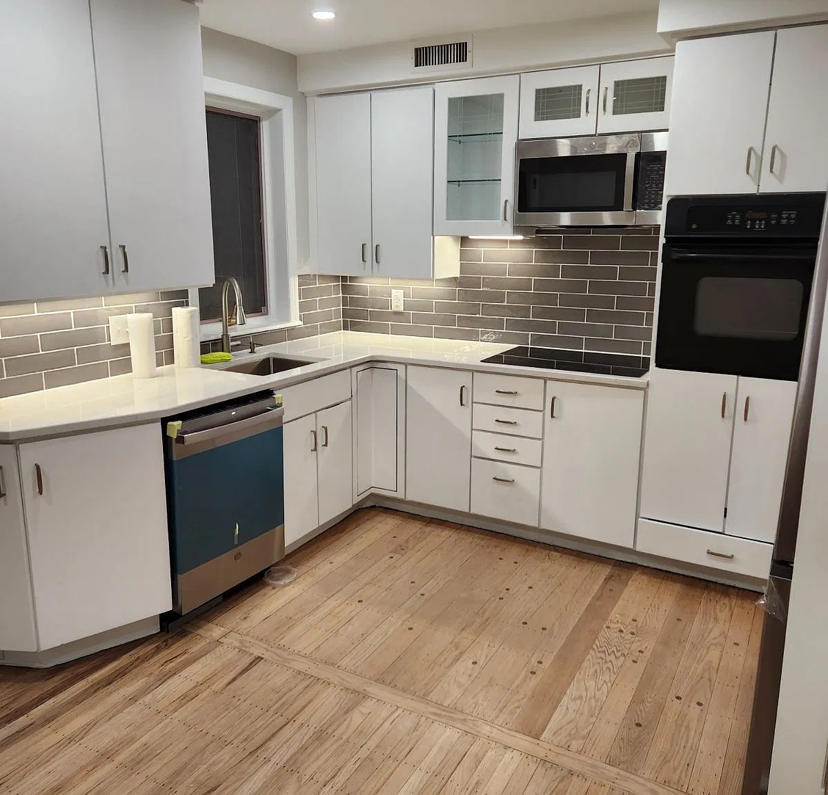 2 bed, 1100 sqft, $3,600 — Photo 1