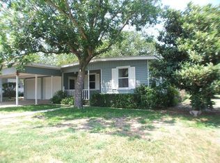 818 Lee St, Kerrville, TX 78028