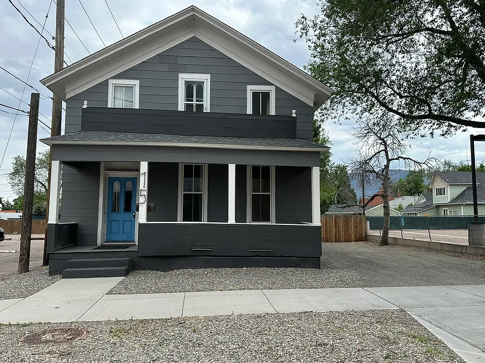 15 E Rio Grande St