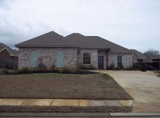225 Cooper Ln, Canton, MS 39046