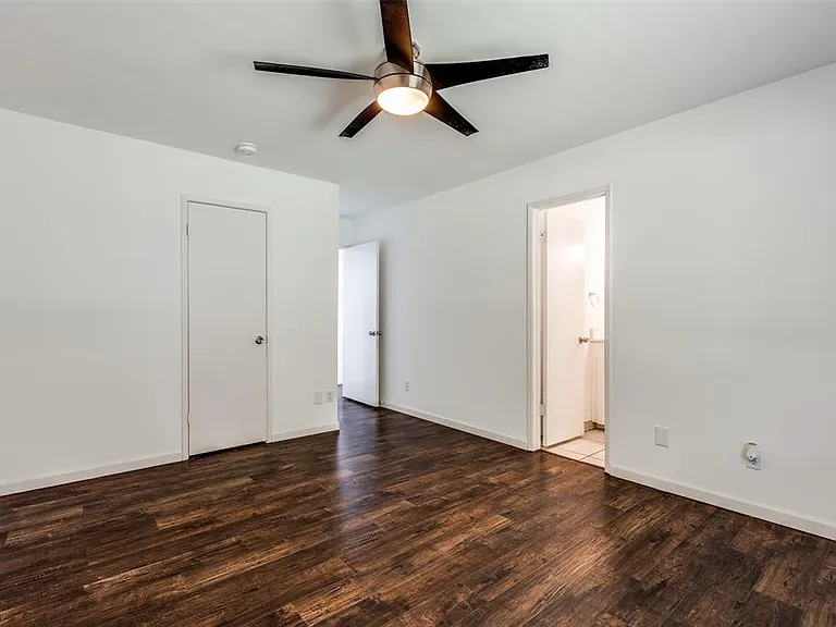 1300 Pioneer Ln — Photo 14