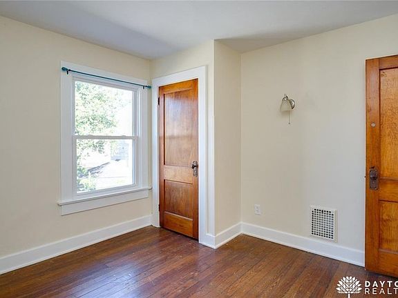5th image of 841 Wellmeier Ave