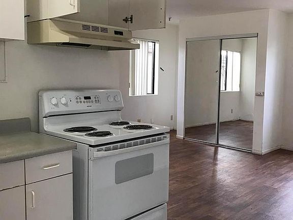 2nd image of 4838 W 117th St APT 15