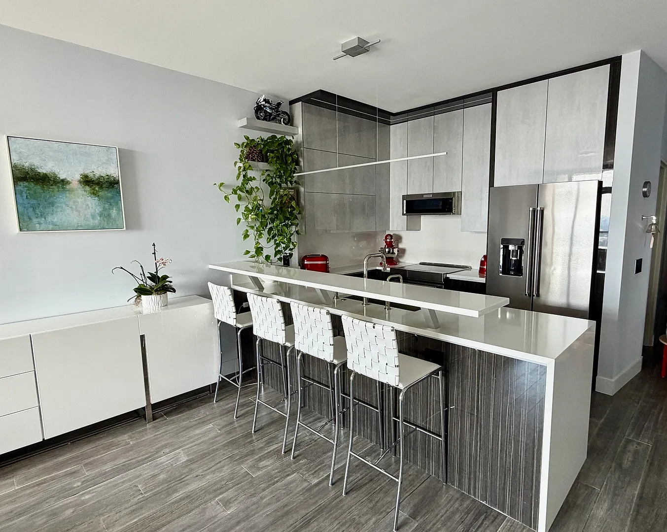 1 bed, 934 sqft, $3,200 — Photo 3