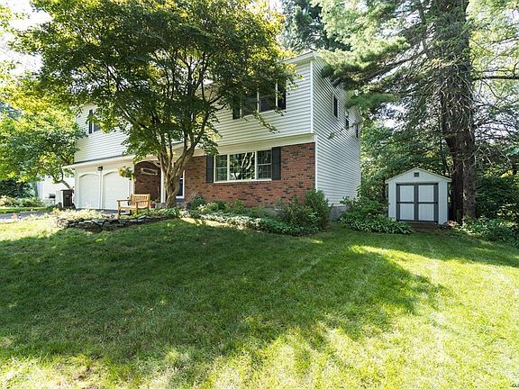 2nd image of 95 Meadowland St