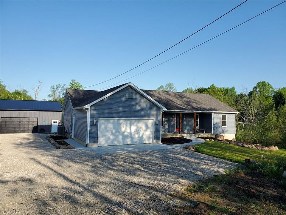 1st image of 2040 W 130th St