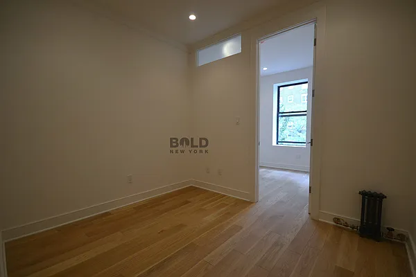 Rented by Bold New York | media 32