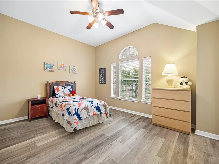 2614 Cezanne Cir — Photo 22
