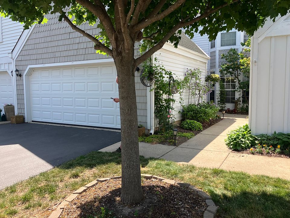 1st image of 415 Country Lane Ct #33-2