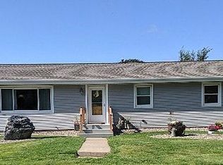 281 L Rd, Axtell, NE 68924