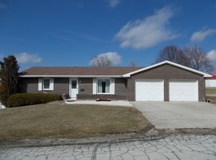1004 E Elm St, Albany, MO 64402