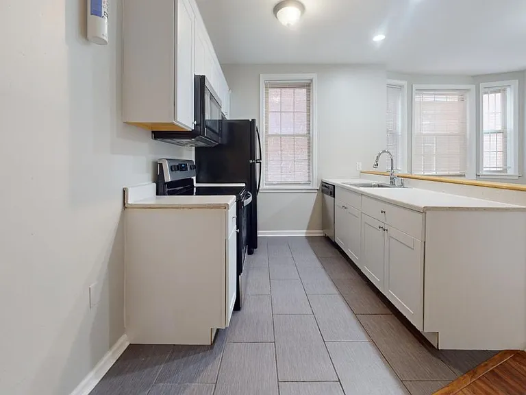 1823 North 33rd Street — Photo 11