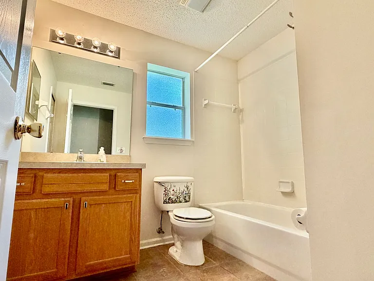 861501 Worthington Dr — Photo 16