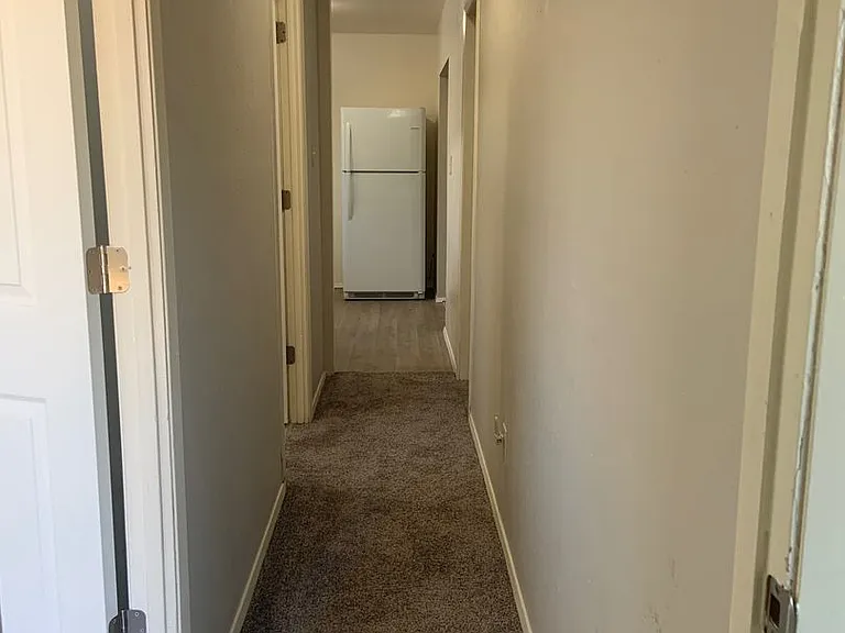 Marline Ave Duplex — Photo 10