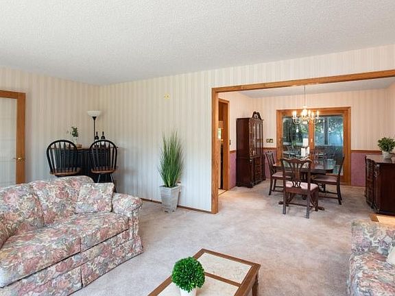 5th image of 69 Buckland Dr