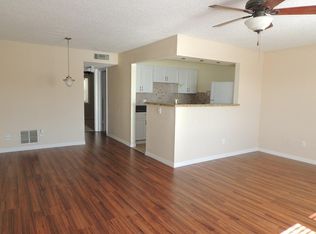9105 W Hillsborough Ave #I201, Tampa, FL 33615