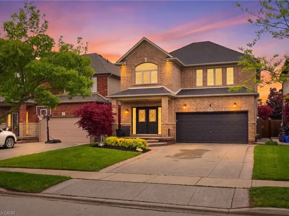 57 Tanglewood Dr, Hamilton, ON L0R 1C0