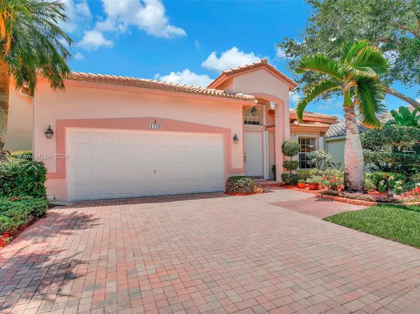 1226 NW 167th Ave, Pembroke Pines, FL 33028