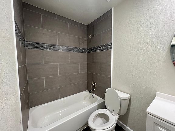 5th image of 3405 Cliffside Dr