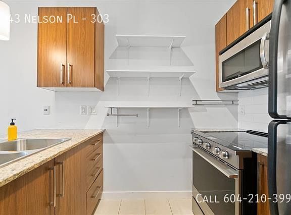4th image of 2943 Nelson Pl #303