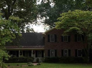 2011 Robinson Ave, Conway, AR 72034