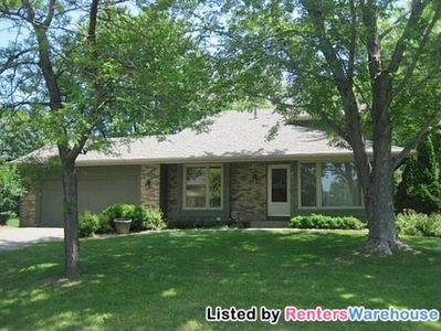 4550 Deerwood Ln N, Plymouth, MN, 55442