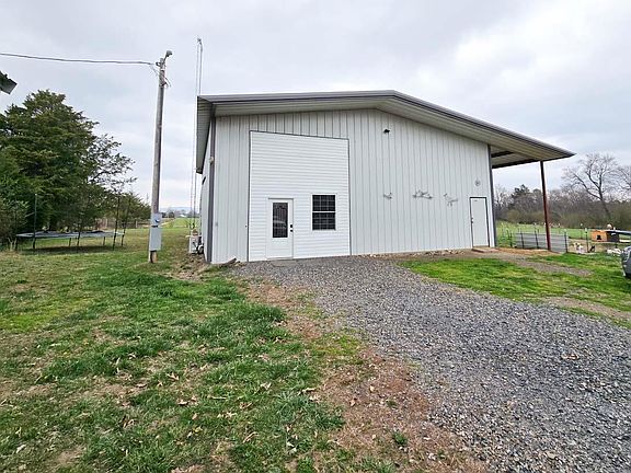 5th image of 113 Dew Drop Ln
