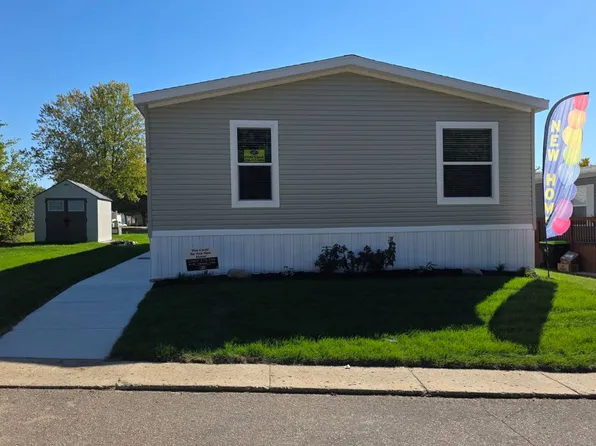 62 Petoskey #62, New Hudson, MI 48165