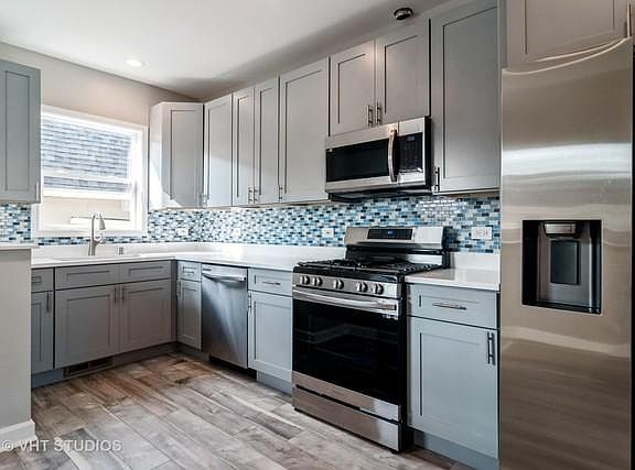 4th image of 3817 N Bernard St