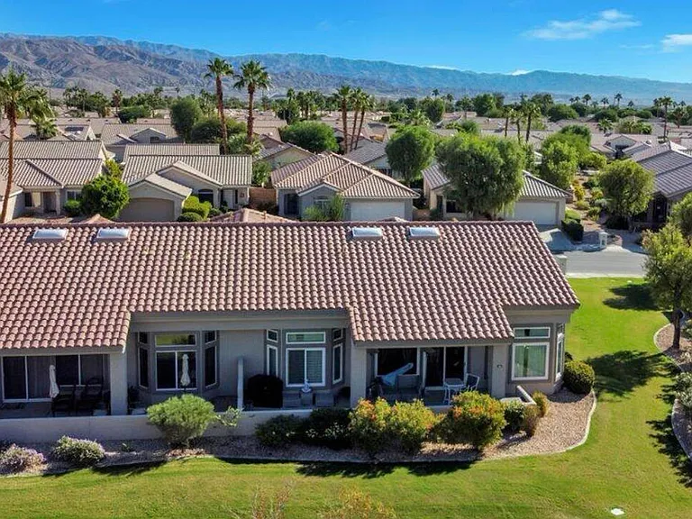 38635 Orangecrest Rd — Photo 17