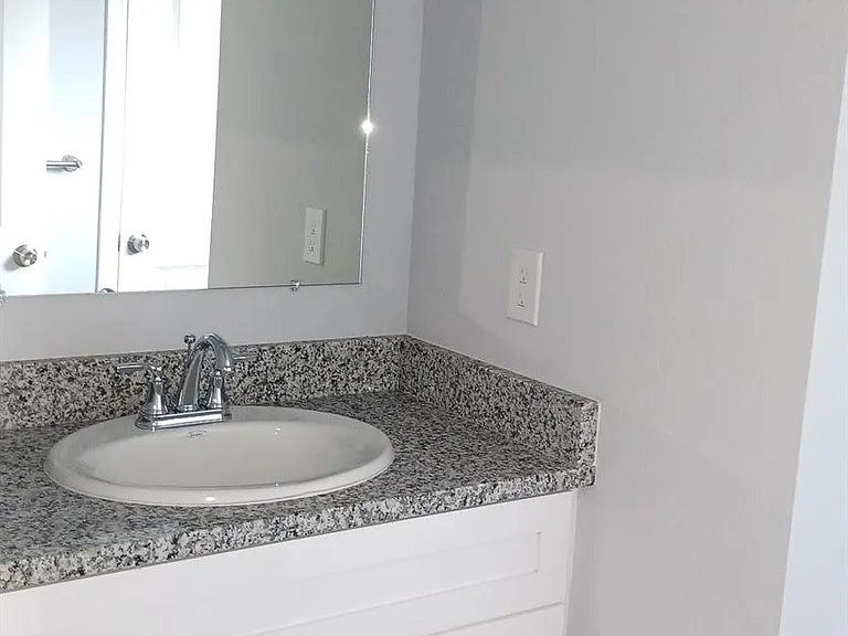 18827 Luminescent Ln — Photo 22
