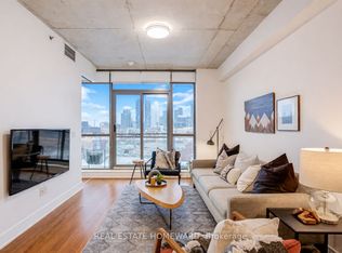 90 Trinity St #709, Toronto, ON M5A0E4